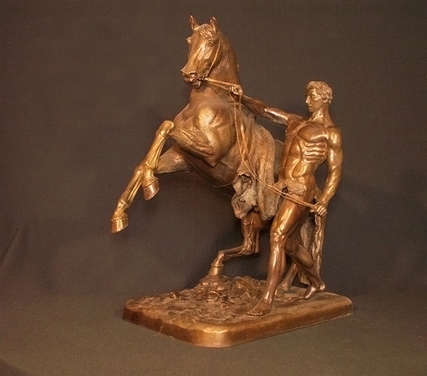 Статуя «Возничий с лошадью».
